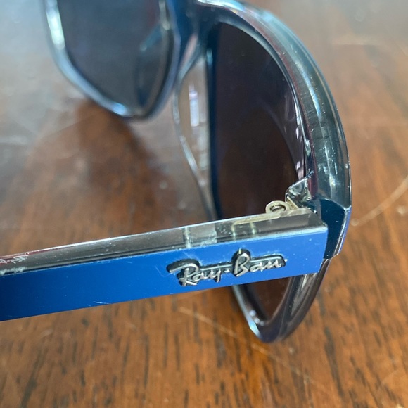 Blue Ray Ban Sunglasses - Picture 5 of 6